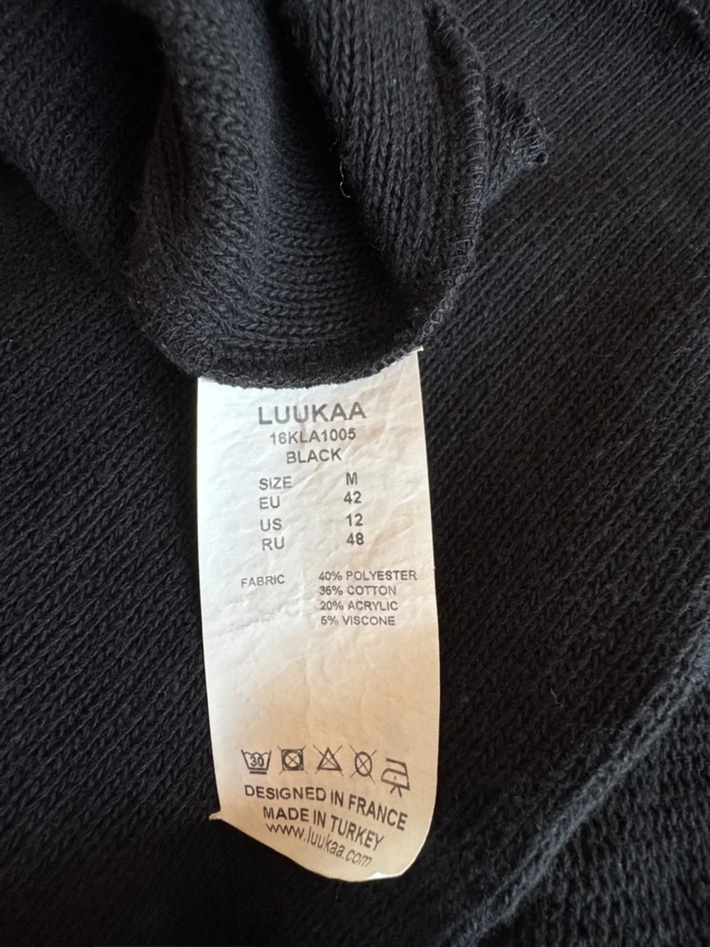 LUUKAA Long-sleeve Asymmetric Hem Black Knit Top - Picture 5 of 5